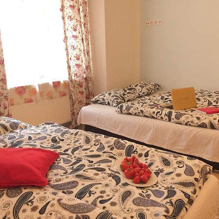 Condo in Vinohrady Praga Esterno foto